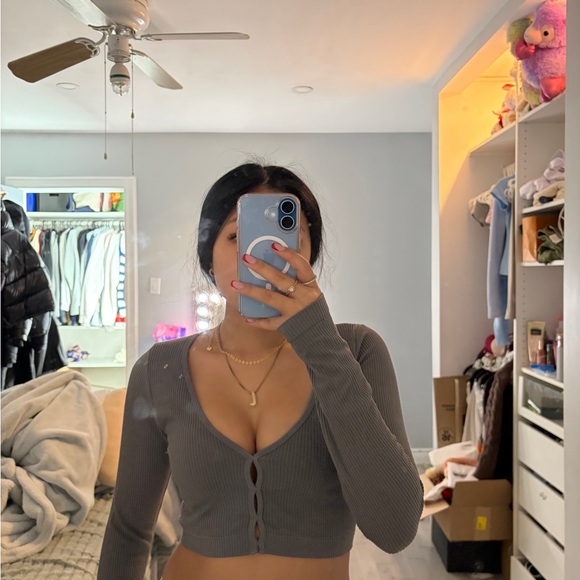 Garage Charcoal Ribbed Button-Up Crop Top - Picture 1 of 2